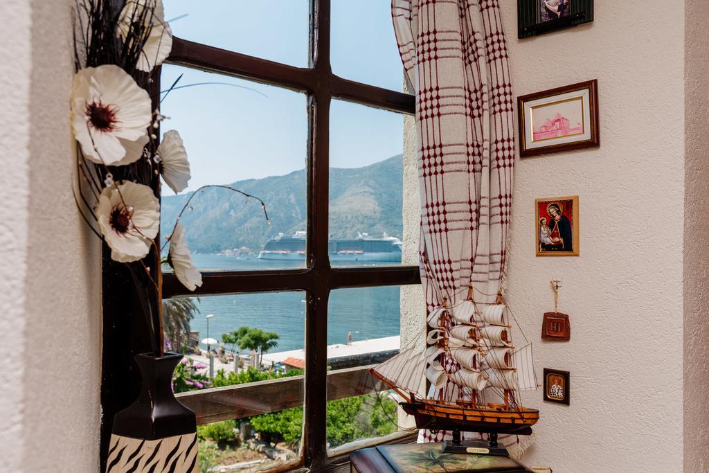 Celine'S Place By The Sea Apartamento Kotor Exterior foto