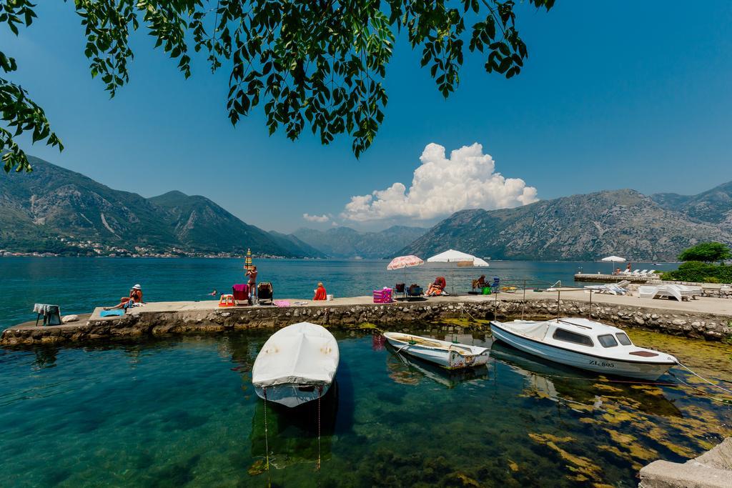 Celine'S Place By The Sea Apartamento Kotor Exterior foto