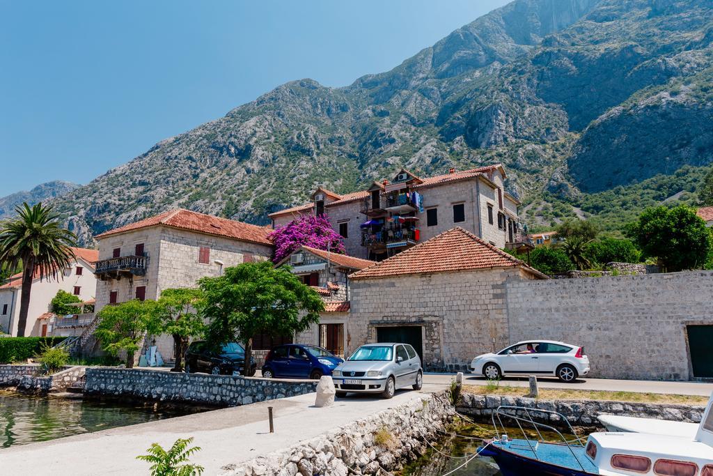 Celine'S Place By The Sea Apartamento Kotor Exterior foto